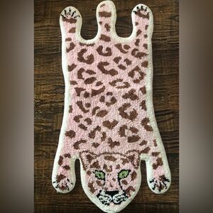 Novelty Leopard non skid bath mat